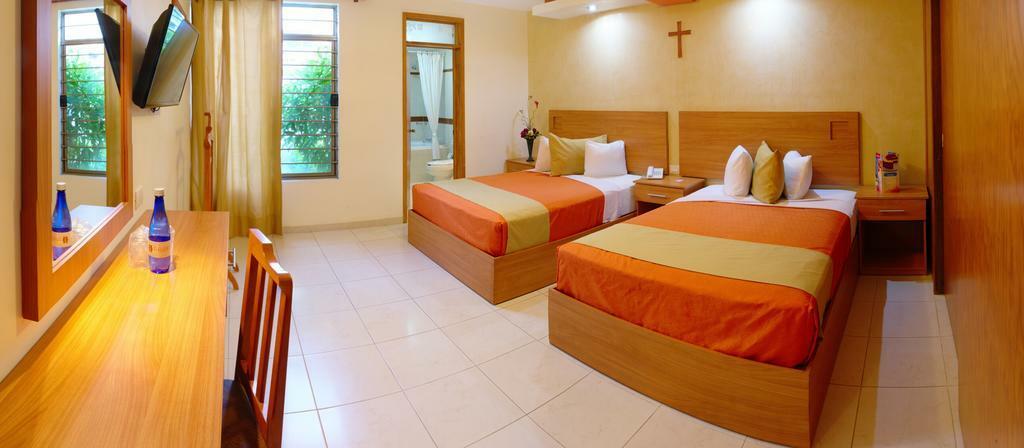 אגואסקליינטס Hotel Elizabeth Central מראה חיצוני תמונה