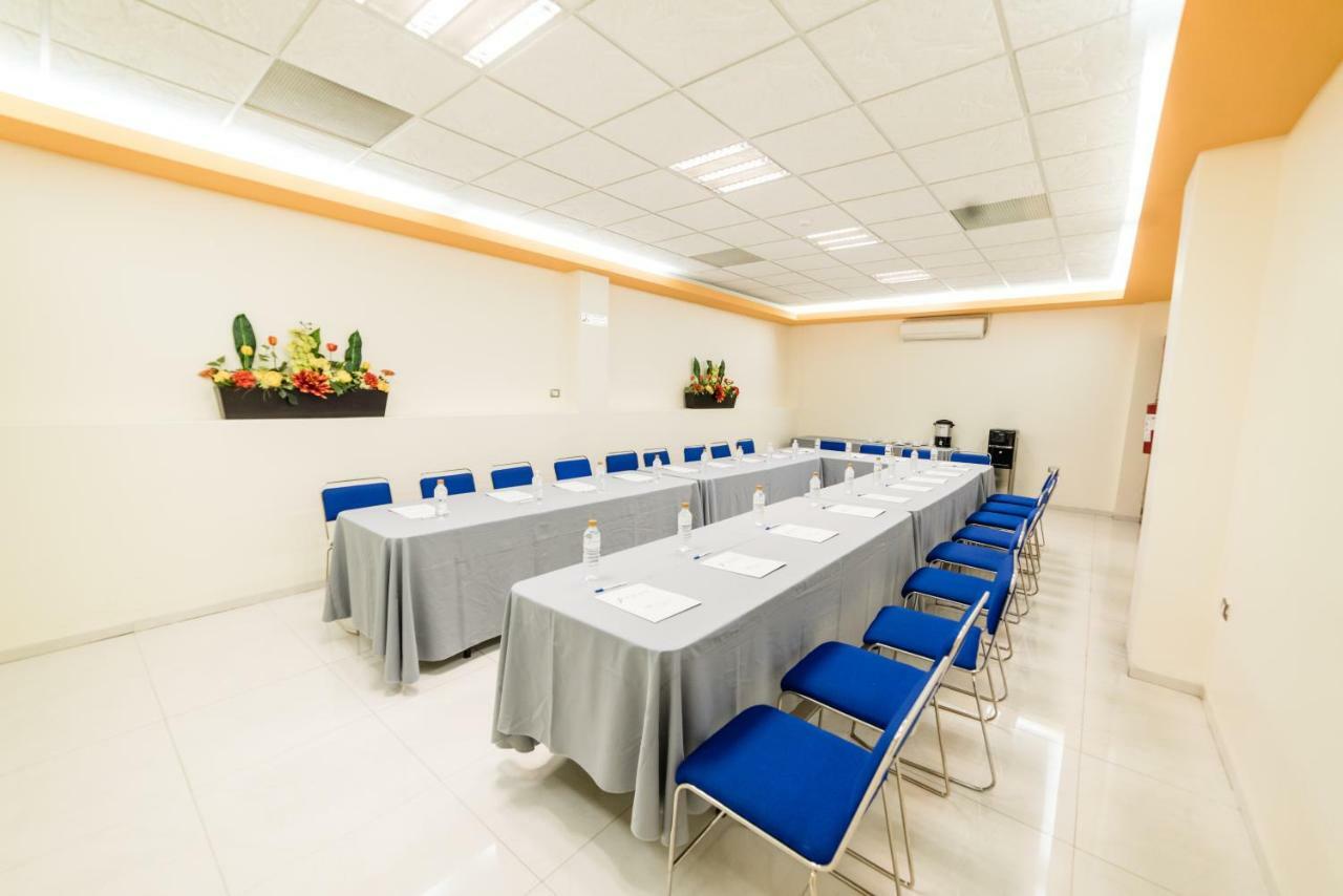 אגואסקליינטס Hotel Elizabeth Central מראה חיצוני תמונה