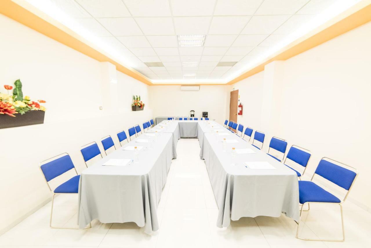 אגואסקליינטס Hotel Elizabeth Central מראה חיצוני תמונה